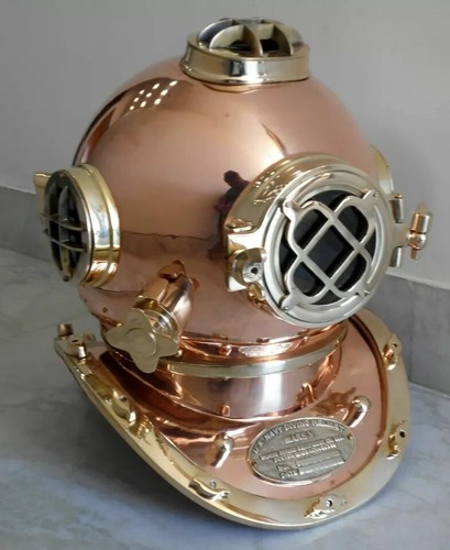 Casco subacqueo mare profondo