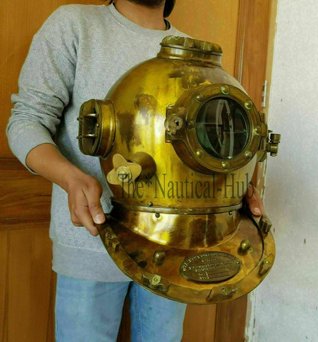 Antico casco subacqueo replica